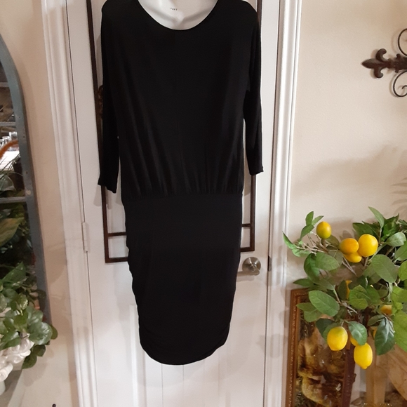 VENUS Drop Waist Roushed Bottom LBD Scoop Neck Size Small Rayon Blend - Picture 4 of 9